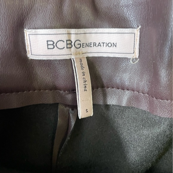 BCBG Faux Leather Chocolate Skinny Pants - Picture 4 of 4